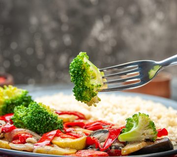 سینی سبزیجات با سس سوییت چیلی